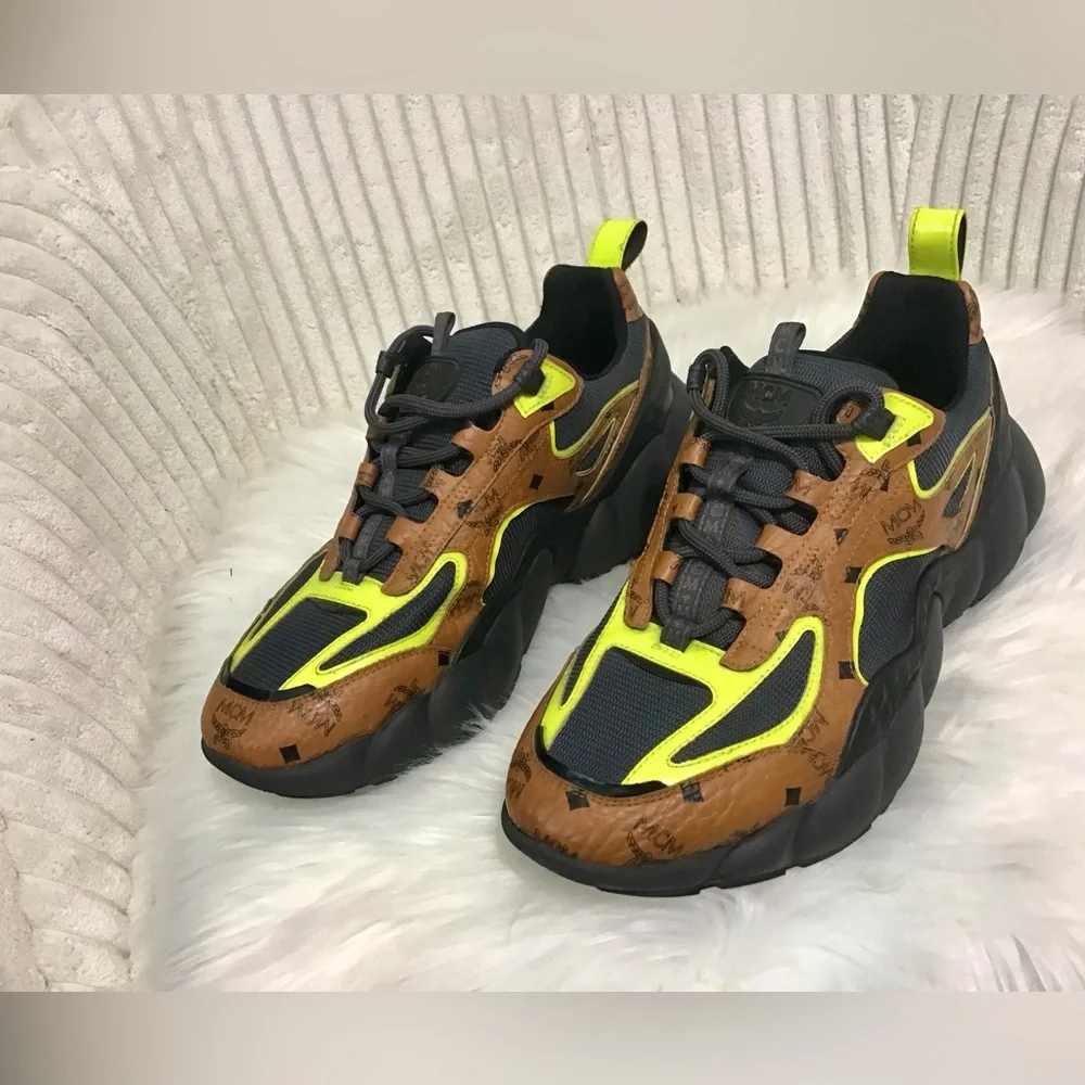 MCM Shoes - Picture 6 of 8